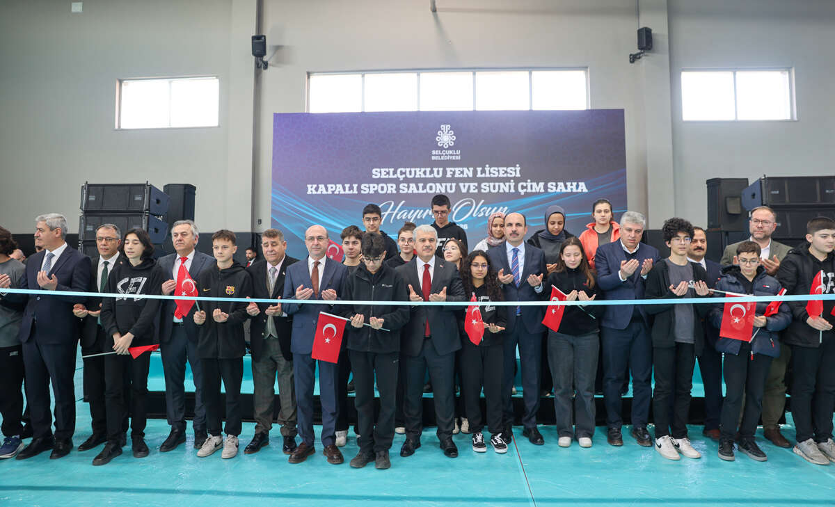 Selçuklu Fen Lisesi öğrencilerine 67 milyonluk spor yatırımı 15